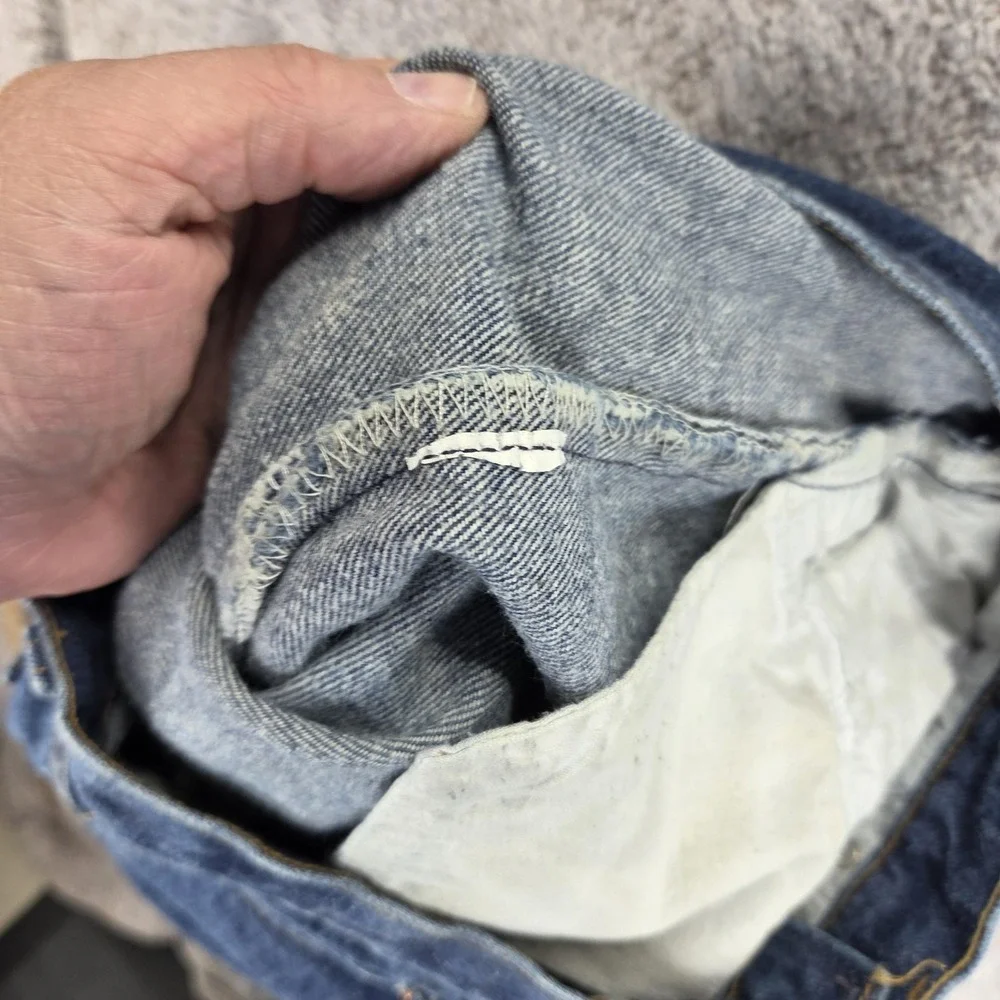 Vintage Levis 501 Jeans Mens 28x30 Blue Made in USA Button Fly Regular Straight